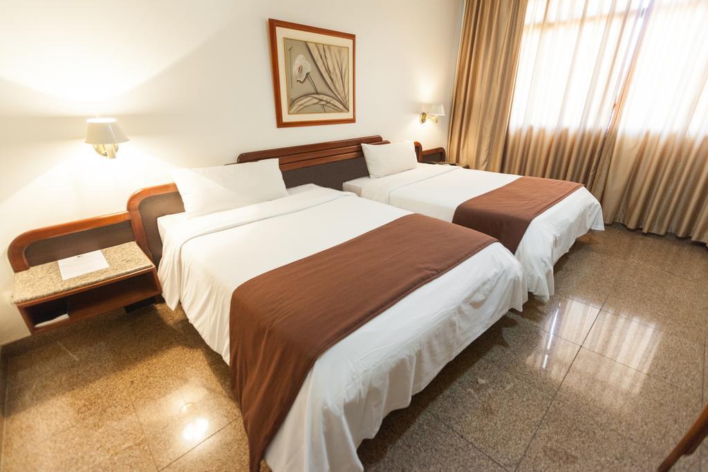 Dimas Lessa Hotel Montes Claros Exterior photo