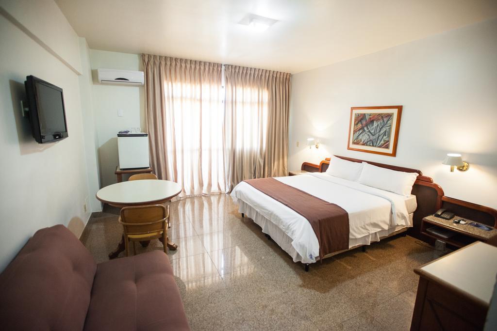 Dimas Lessa Hotel Montes Claros Exterior photo
