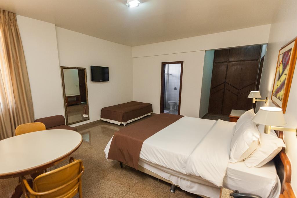Dimas Lessa Hotel Montes Claros Exterior photo